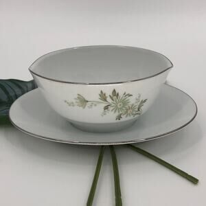 Vintage Noritake White Green Daisy Floral Soroya 6853 Gravy Boat Attached Plate